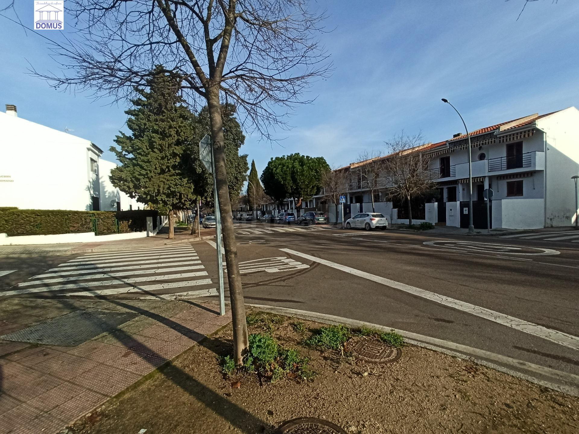 Adosado en Mérida Zona Cruzcampo sin posesión.
