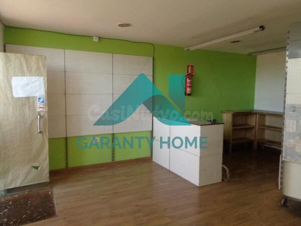 SE VENDE LOCAL EN HERNÁN CORTÉS