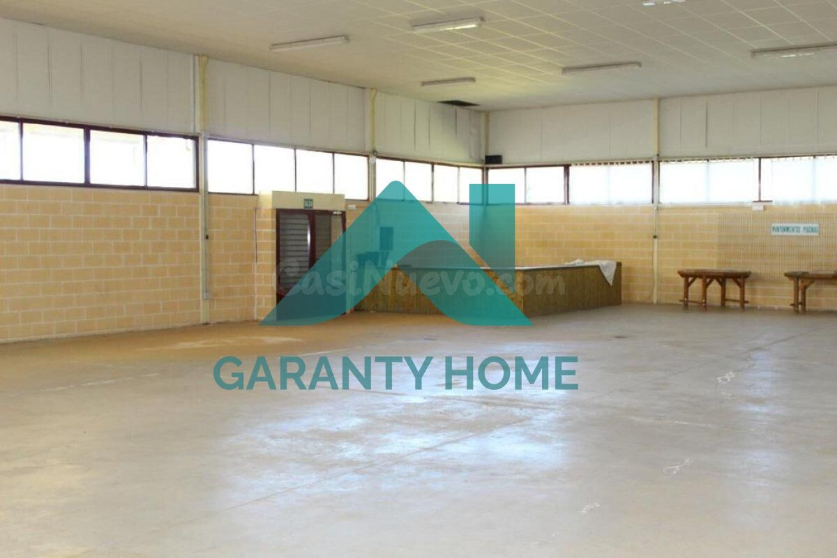 SE VENDE NAVE EN SIERRA DE FUENTES - foto 4