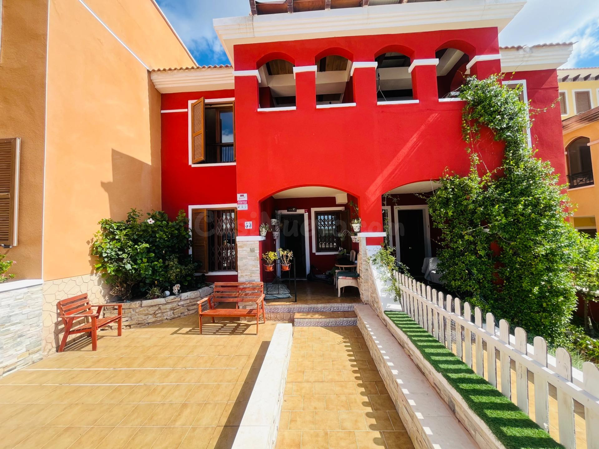 Adosado en Balcón de Finestrat con vistas al Mar y piscina