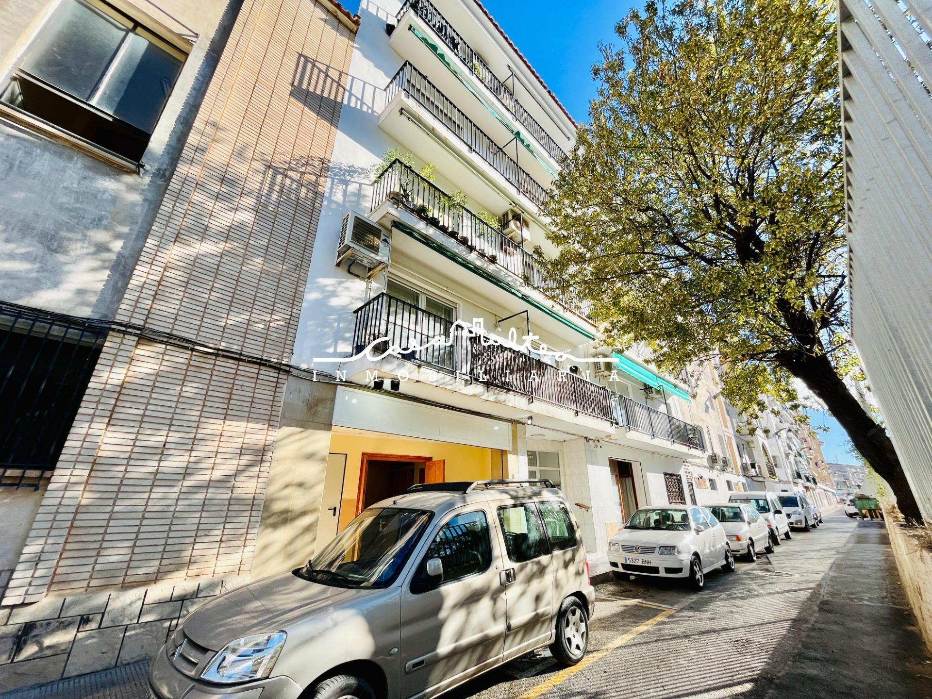 SE VENDE LOCAL COMERCIAL EN EL CENTRO DE ALTEA - foto 4