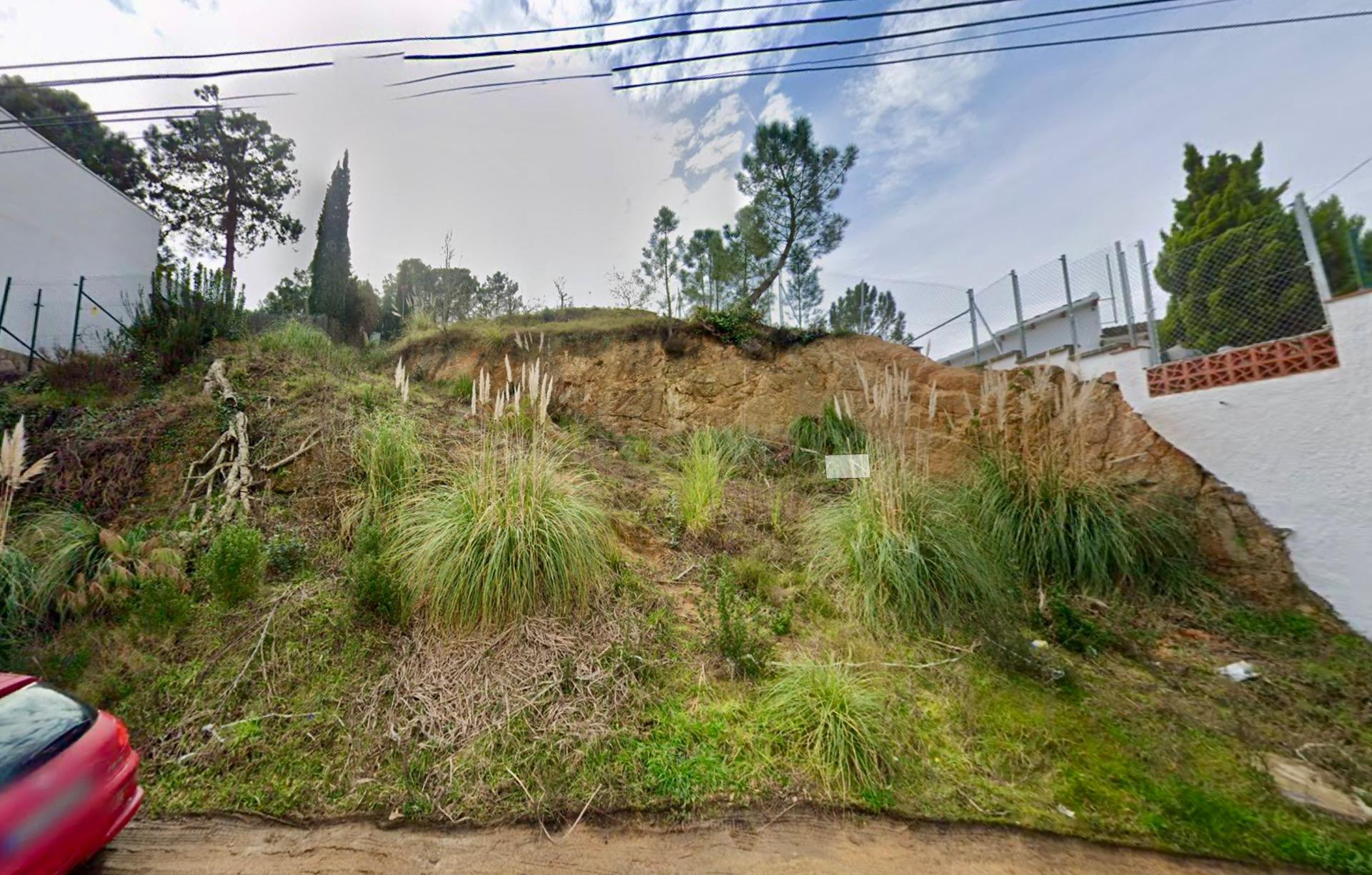 TERRENO URBANO EDIFICABLE DE 603m2 EN VENTA EN LLORET RESIDE