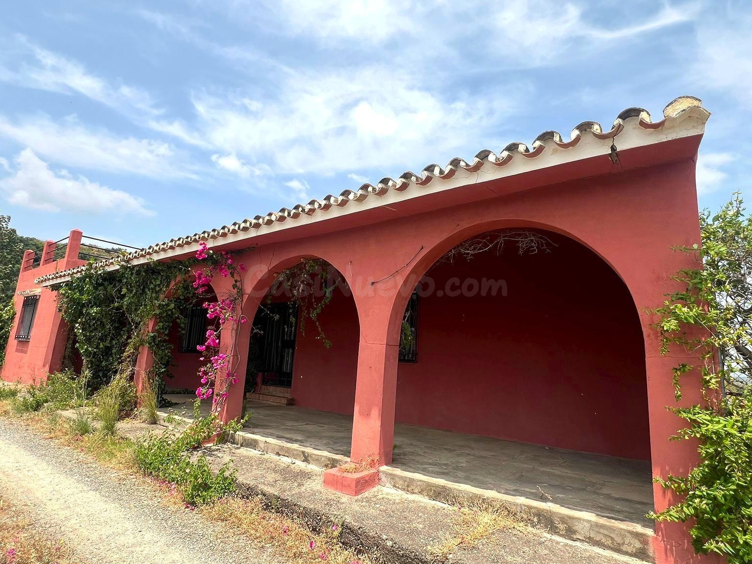 CASA CON GRAN PARCELA | CABANILLAS REAL ESTATE