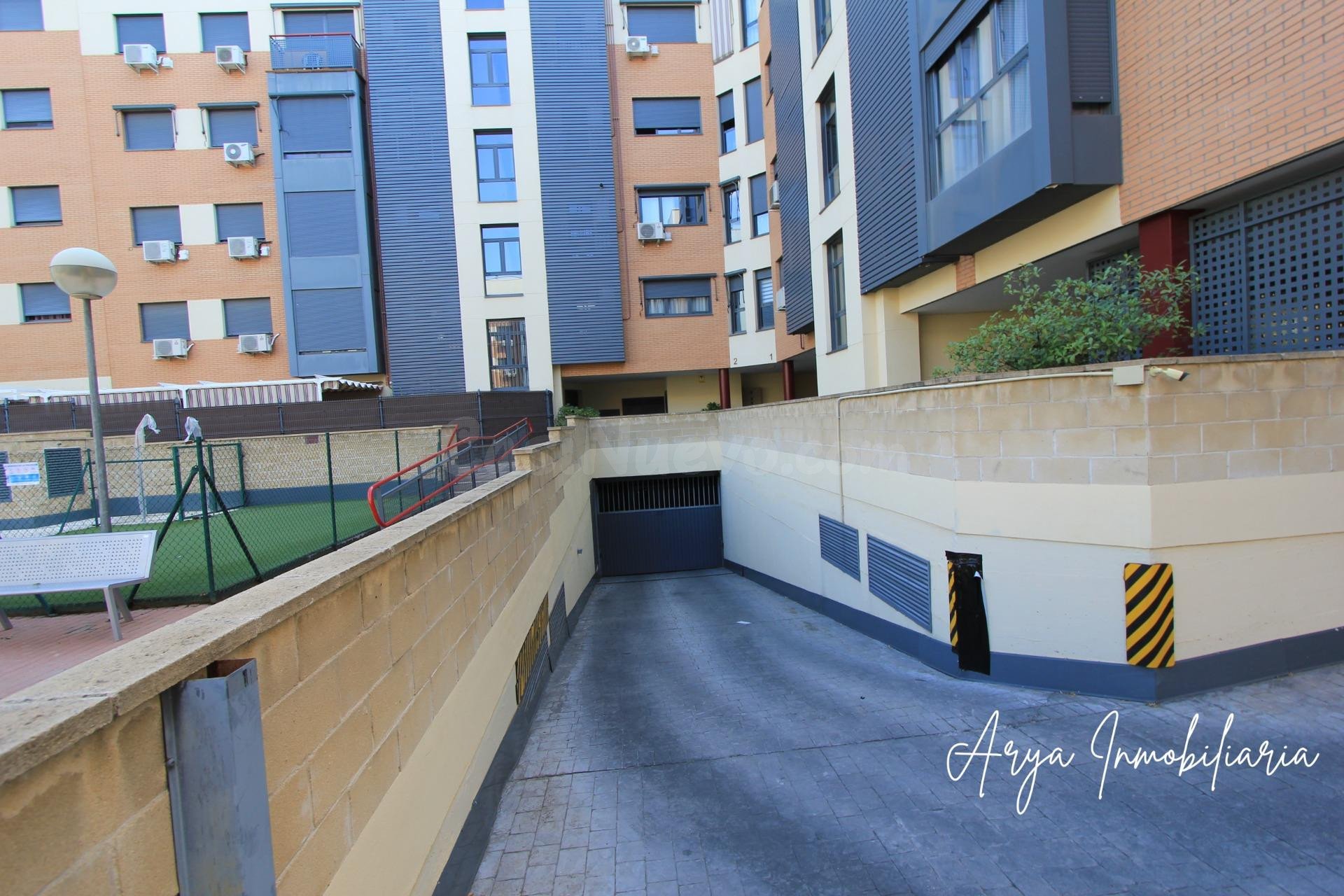 ¡EXCLUSIVA PLAZA DE GARAJE EN VENTA! - foto 4