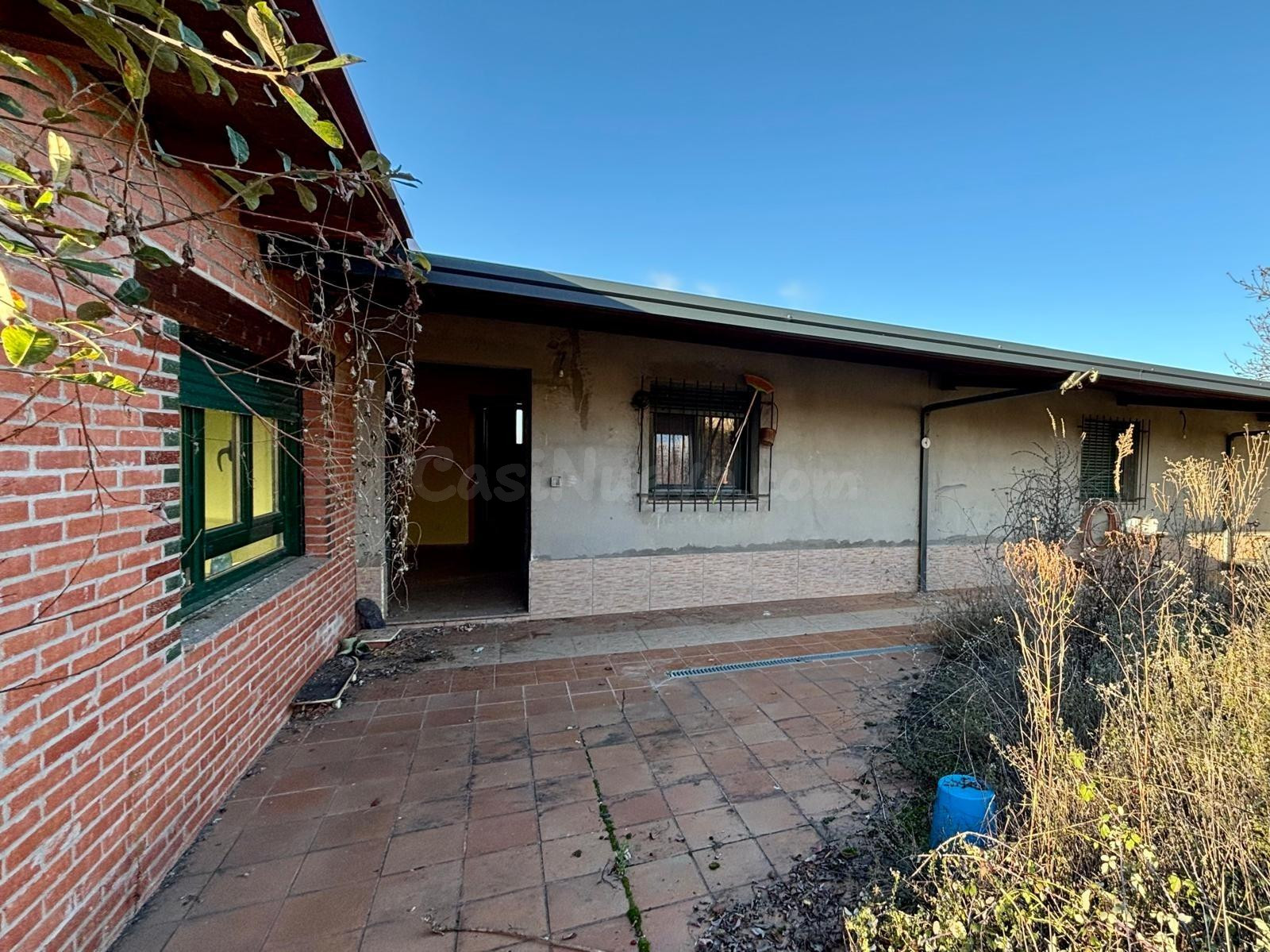 VENTA DE FINCA URBANA EN CAMPO PONFERRADA