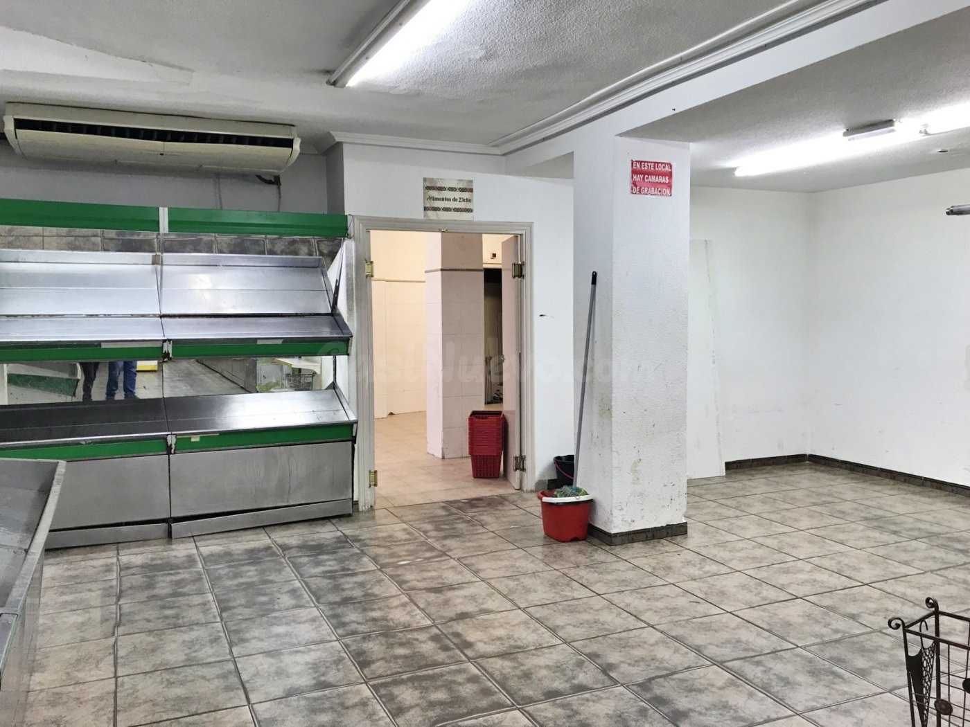 LOCAL CENTRICO EN CALLE ANDREU CASTILLEJOS, 18 - foto 2