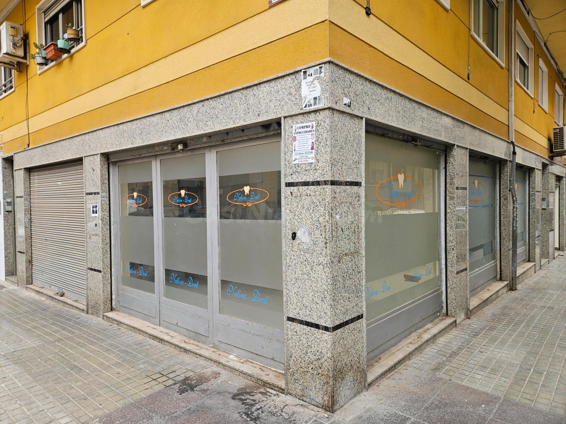Excelente local comercial en esquina, con gran visibilidad - foto 5