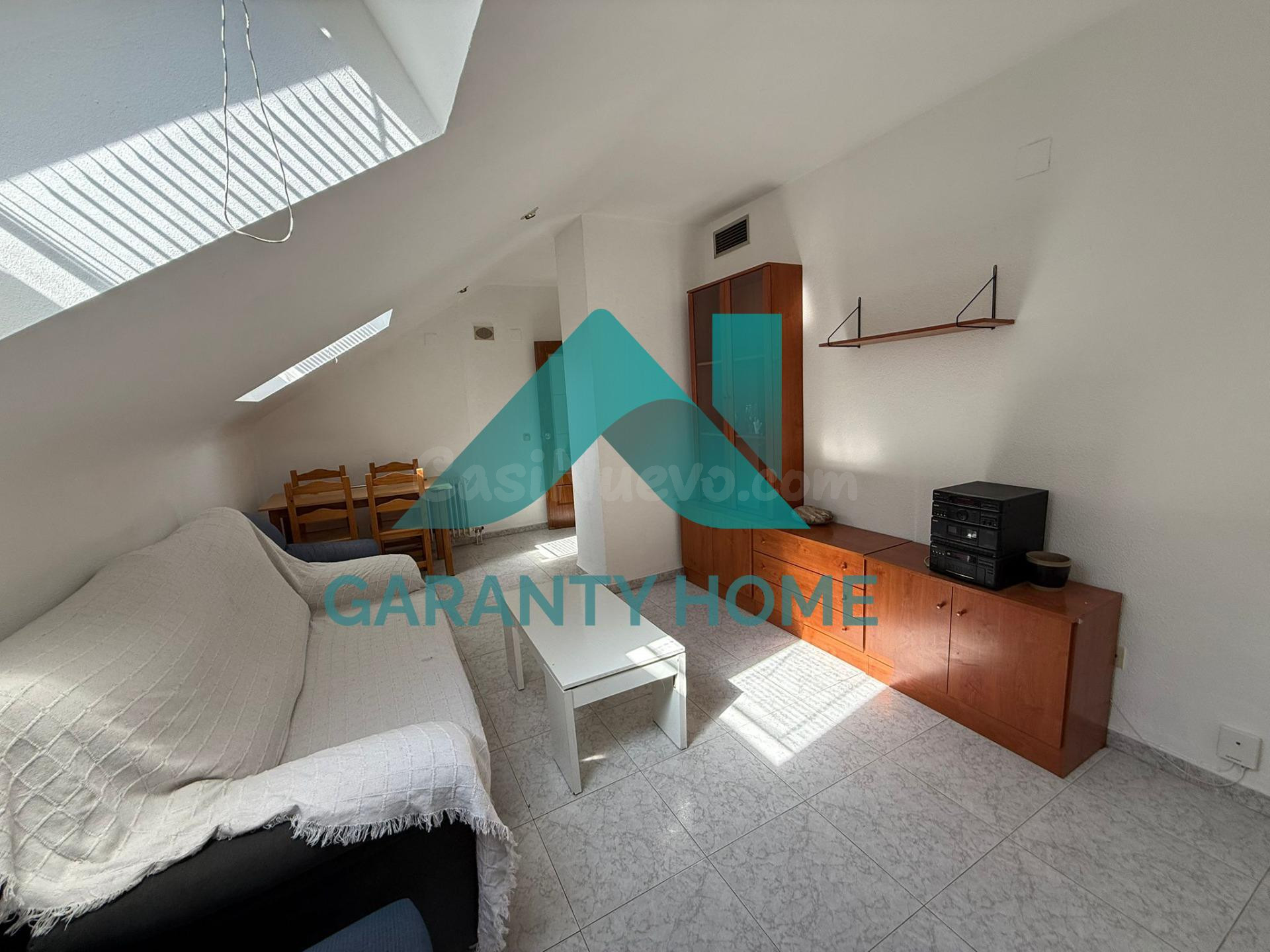 SE VENDE PISO DÚPLEX EN ZONA PLAZA DE TOROS! 🏡✨ POSIBILIDAD 