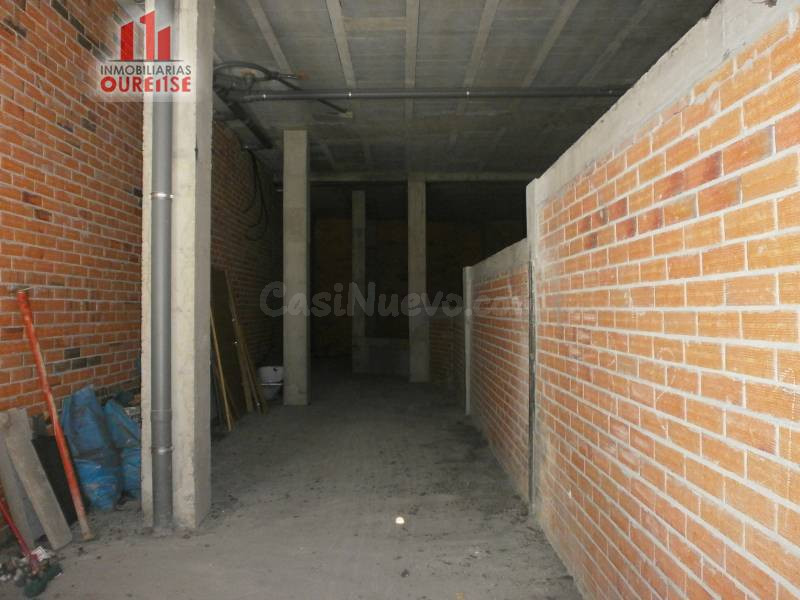 AMPLIO LOCAL COMERCIAL EN LA ZONA DEL COUTO