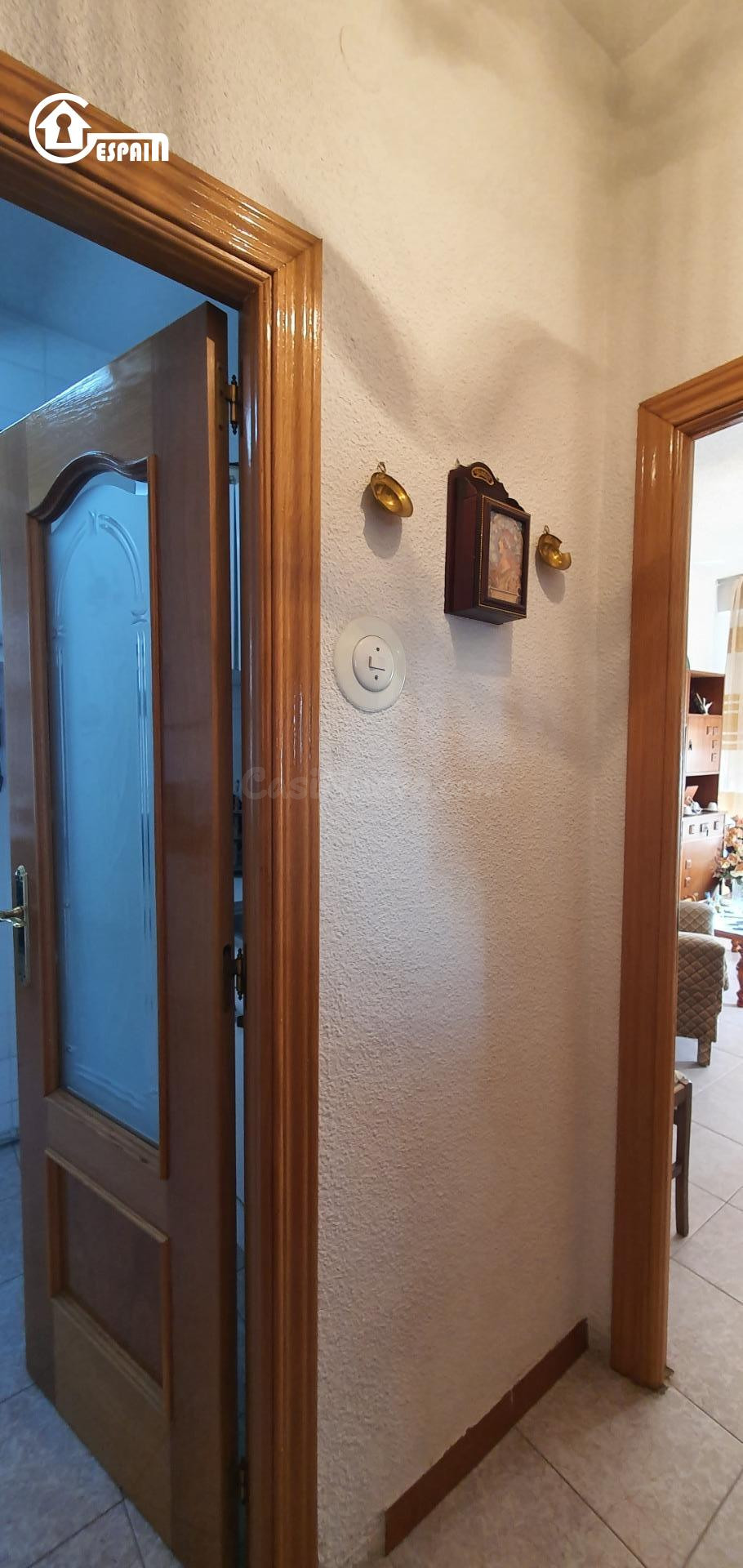 CASABANCO VENDE  LOCAL  MÁS DOS VIVIENDAS EN  LLERENA. - foto 4
