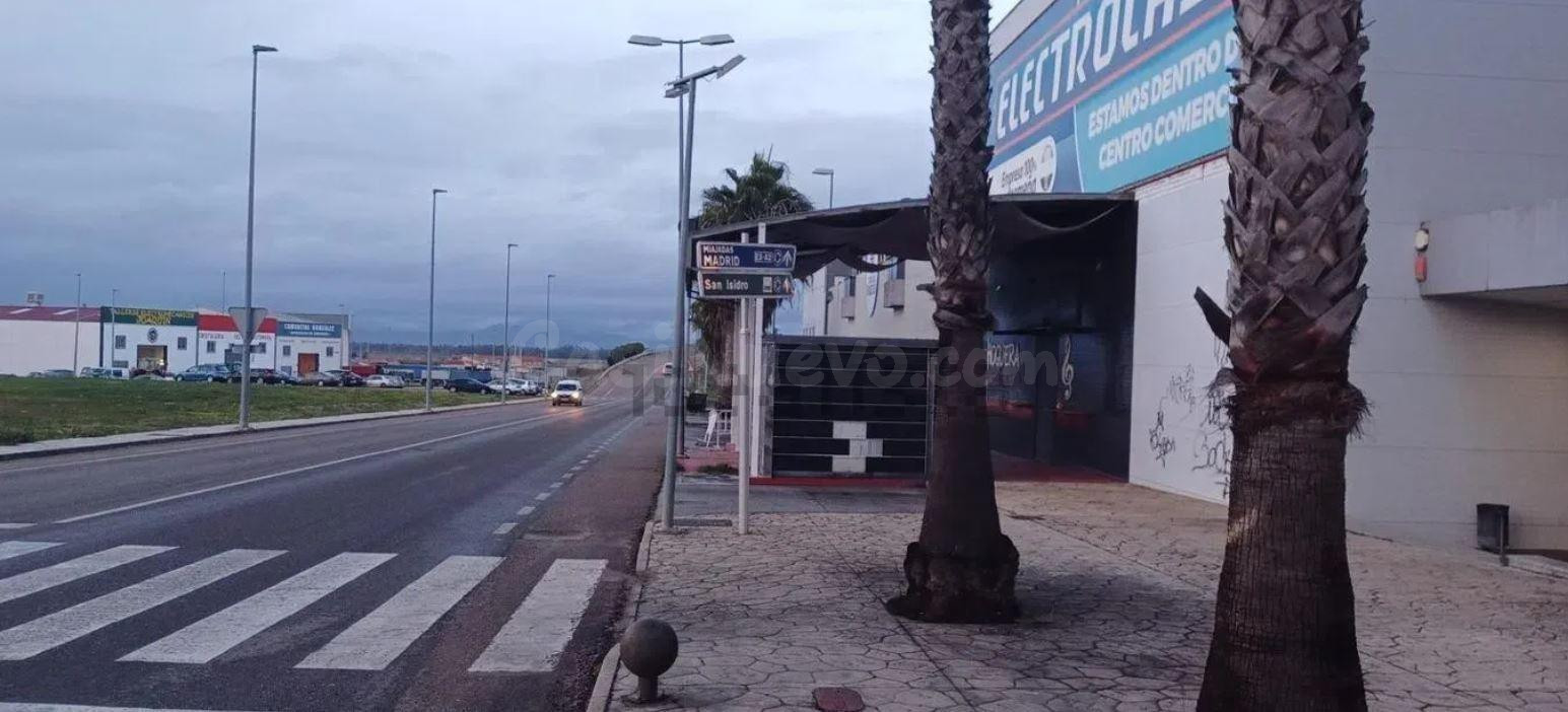 CASABANCO VENDE LOCAL COMERCIAL  EN DON BENITO