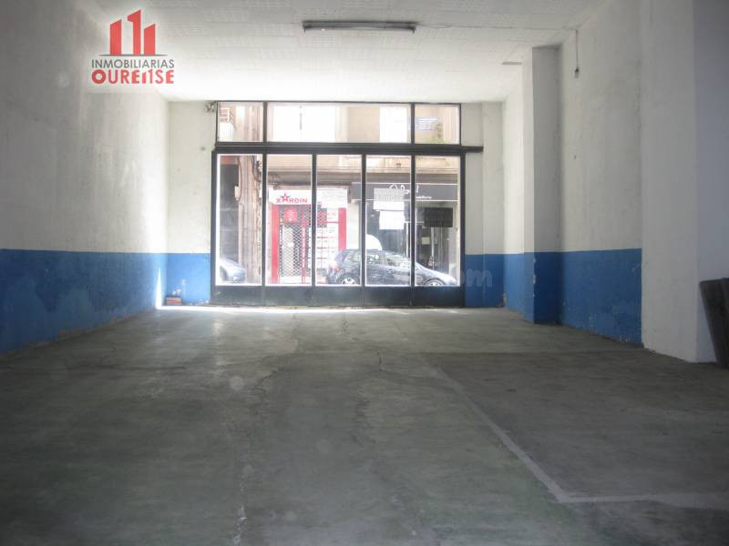 LOCAL COMERCIAL EN EL CENTRO DE LA CIUDAD DE OURENSE