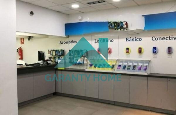 Se vende local comercial en zona CENTRO