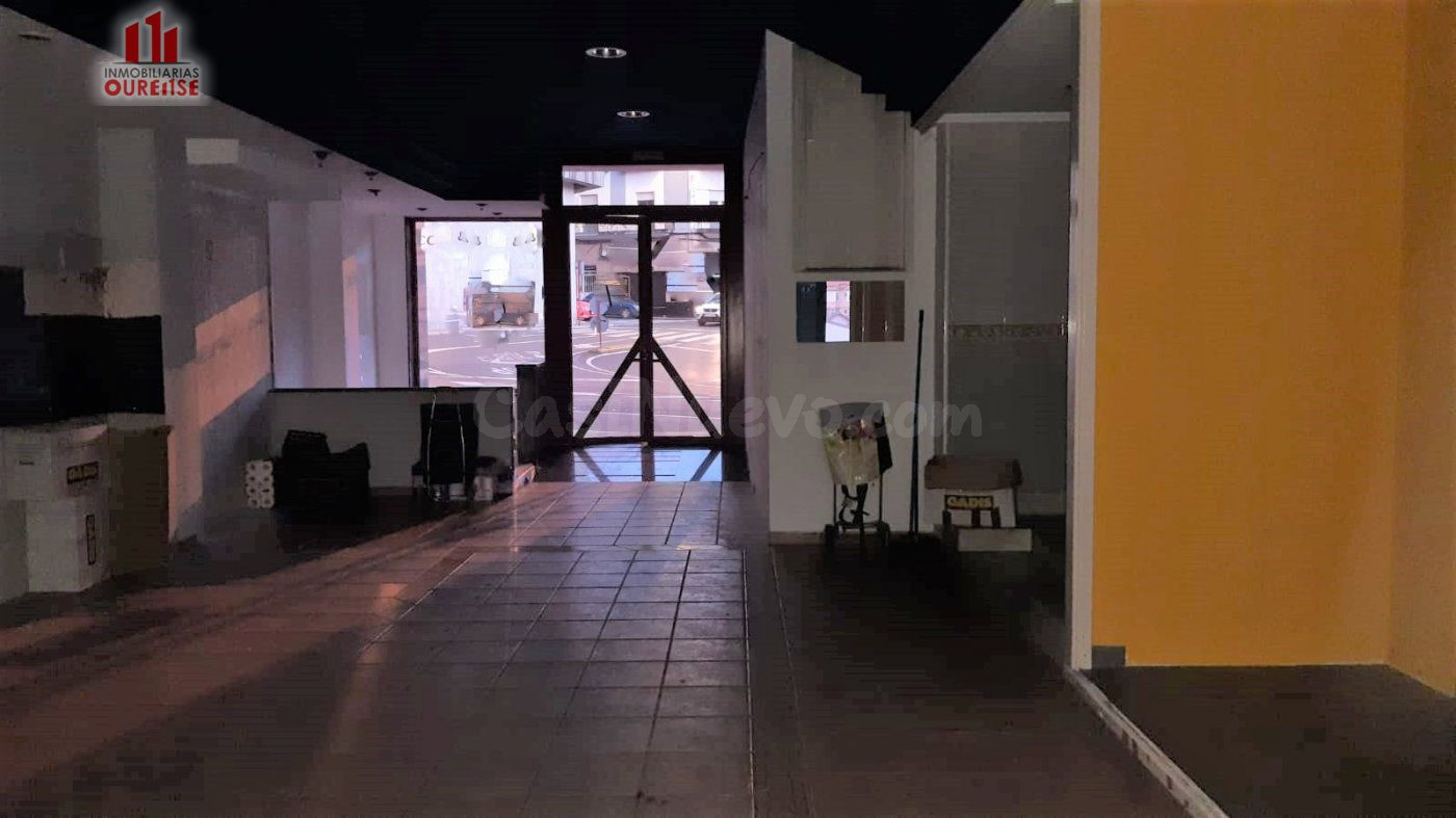LOCAL  ACONDICIONADO SITUADO MUY PRÓXIMO AL JARDÍN DEL POSÍO.