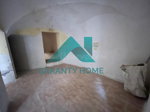 SE VENDE O SE ALQUILA LOCAL EN LA PARTE ANTIGUA CON POSIBILI - foto 3