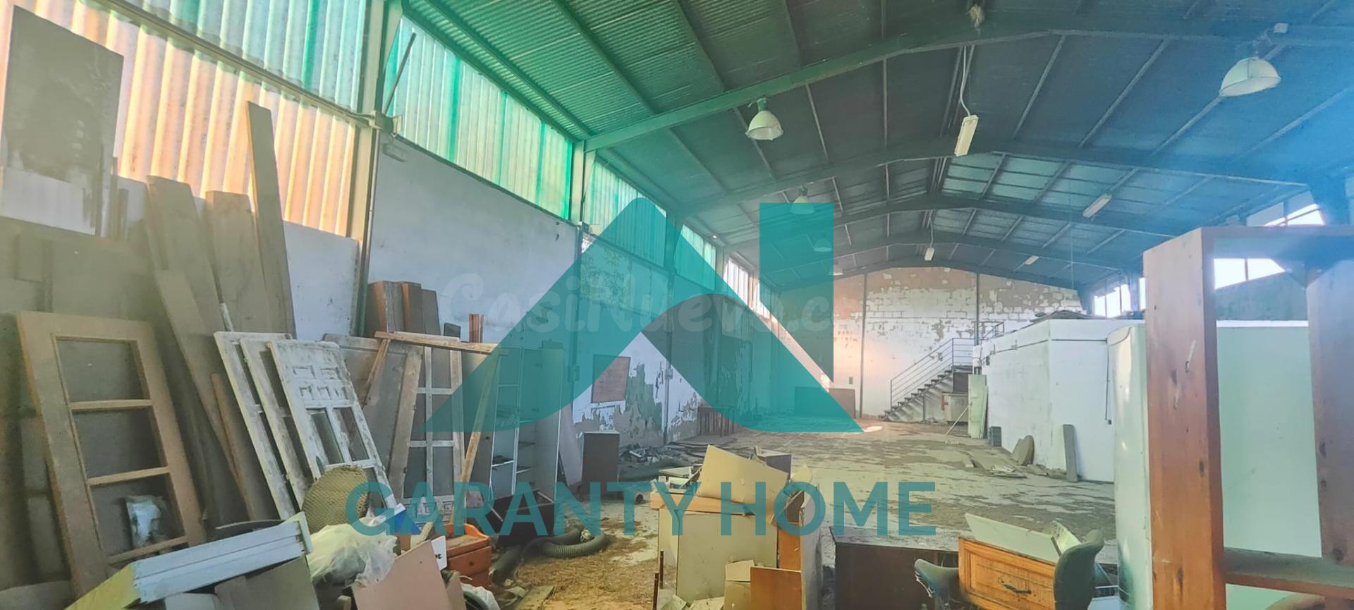 SE VENDE NAVE INDUSTRIAL EN POLIGONO CASAR DE CÁCERES