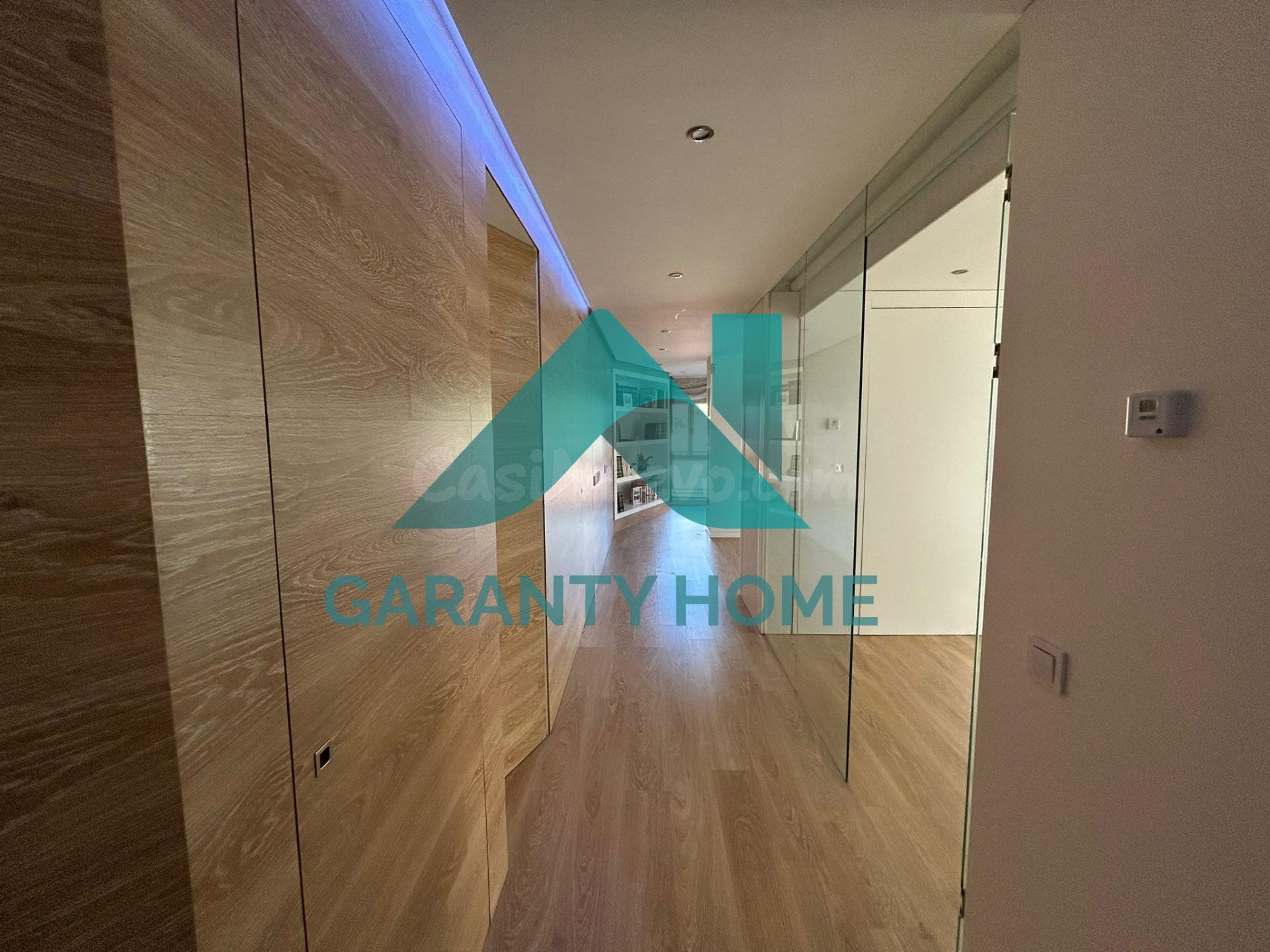 SE VENDE ESPECTACULAR PISO REFORMADO EN ZONA CENTRO