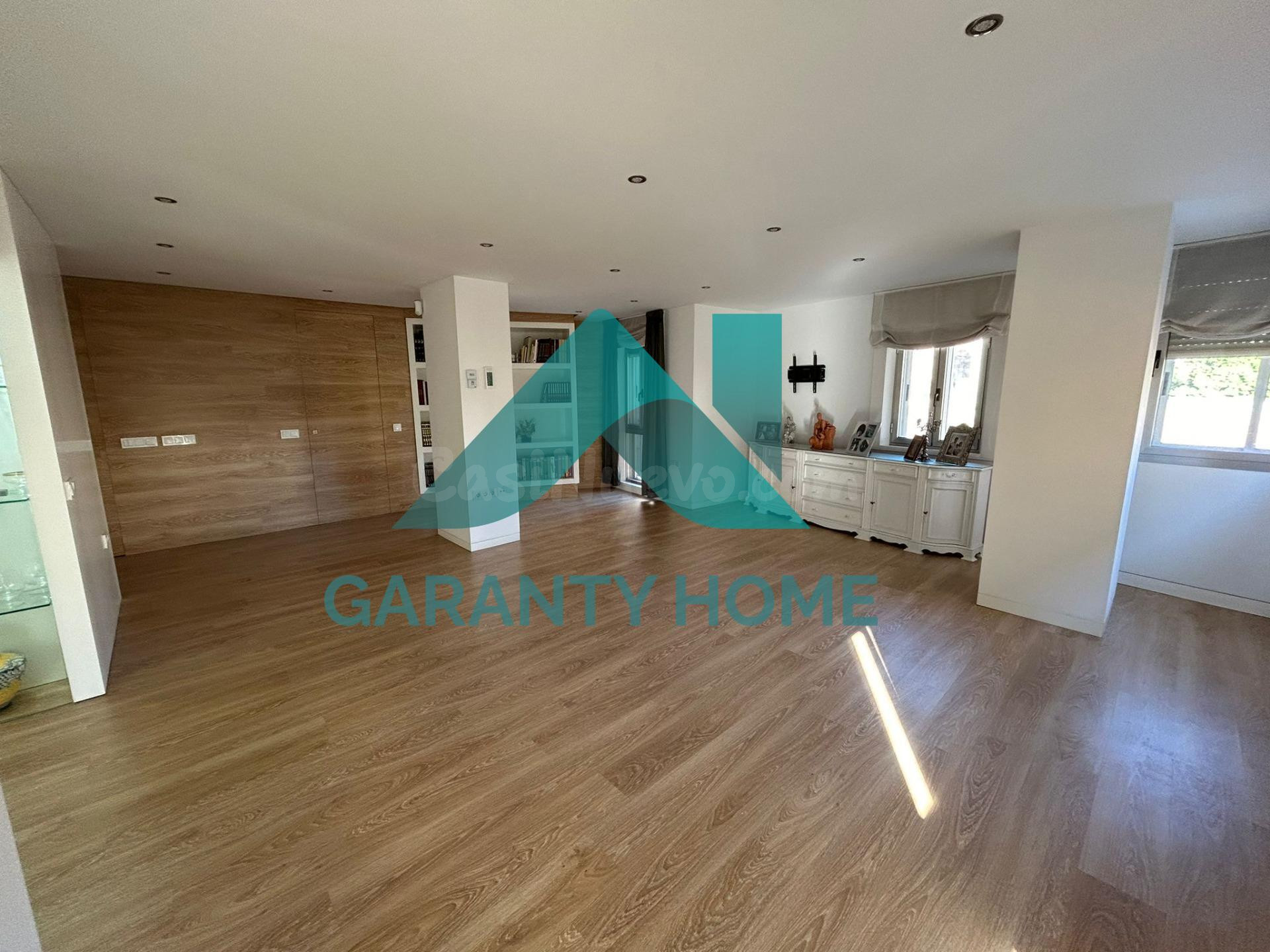 SE VENDE ESPECTACULAR PISO REFORMADO EN ZONA CENTRO - foto 2