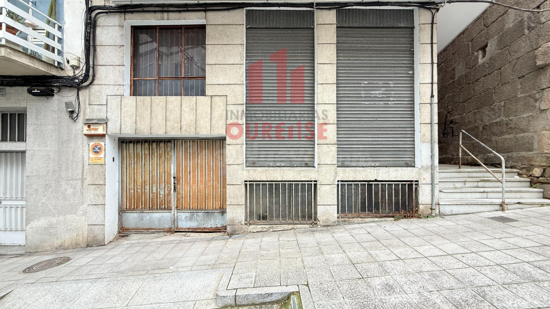 LOCAL COMERCIAL CON POSIBILIDAD DE ADAPTAR COMO VIVIENDA