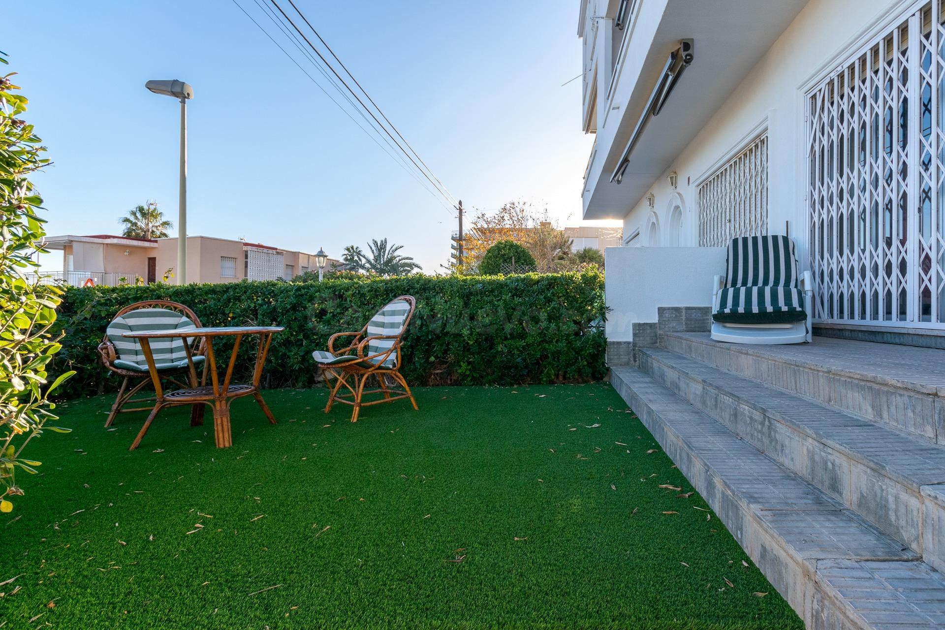 Adosado Triplex frente al mar en Santa Pola del Este - foto 5