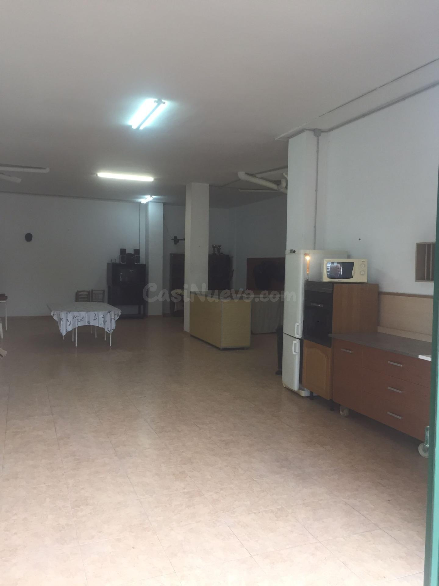¡LOCAL COMERCIAL COMPLETAMENTE ACONDICIONADO!