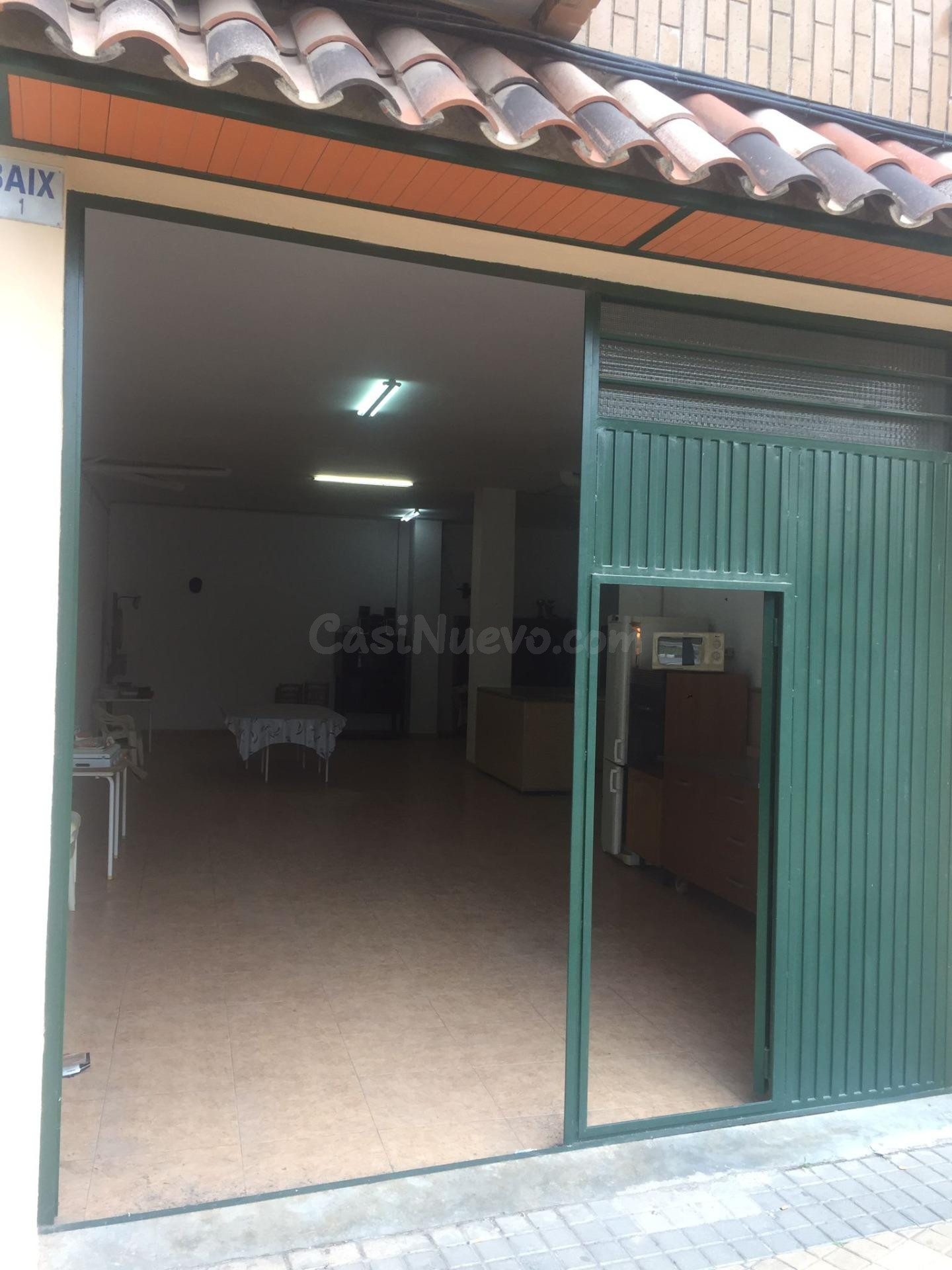 ¡LOCAL COMERCIAL COMPLETAMENTE ACONDICIONADO! - foto 2
