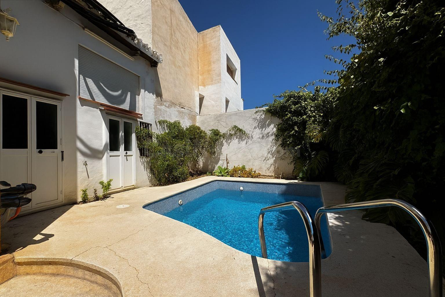 SEÑORIAL CASA EN ALHAURIN EL GRANDE , MALAGA - foto 2