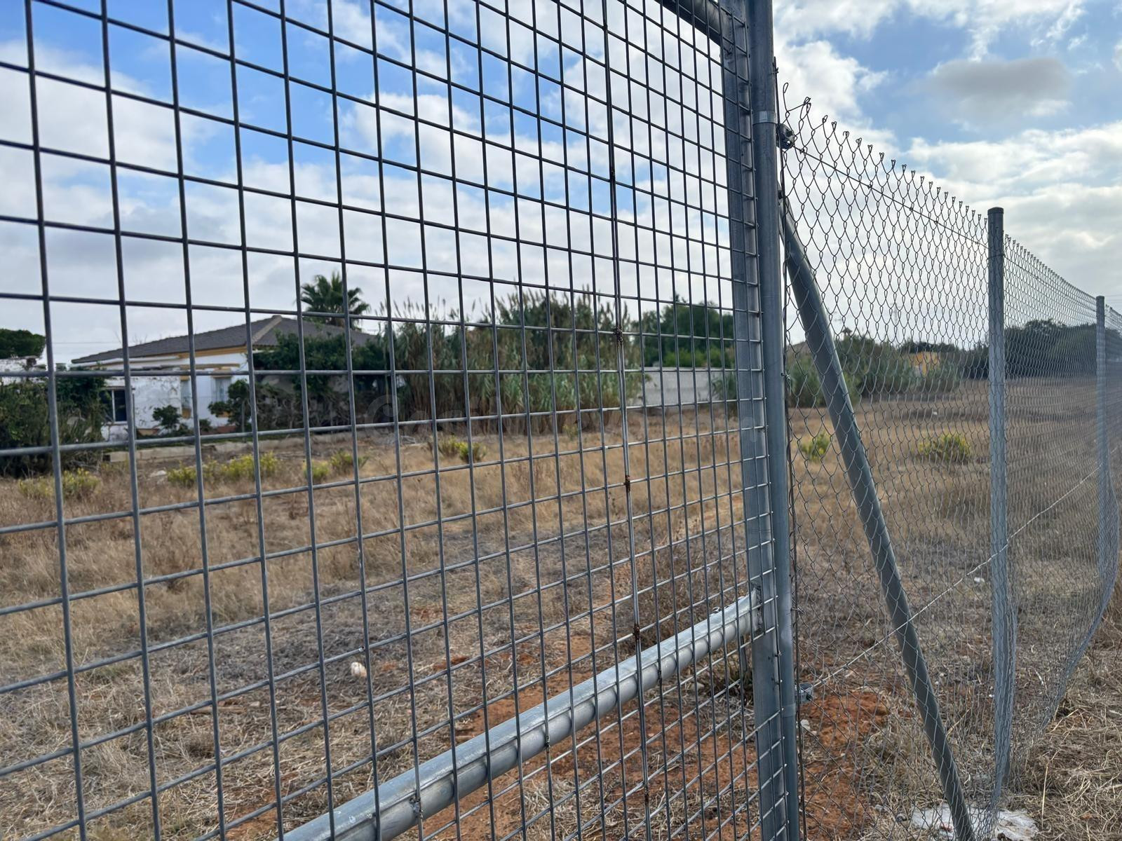 Oportunidad de Inversión en Terreno Rústico en Chiclana de l - foto 3