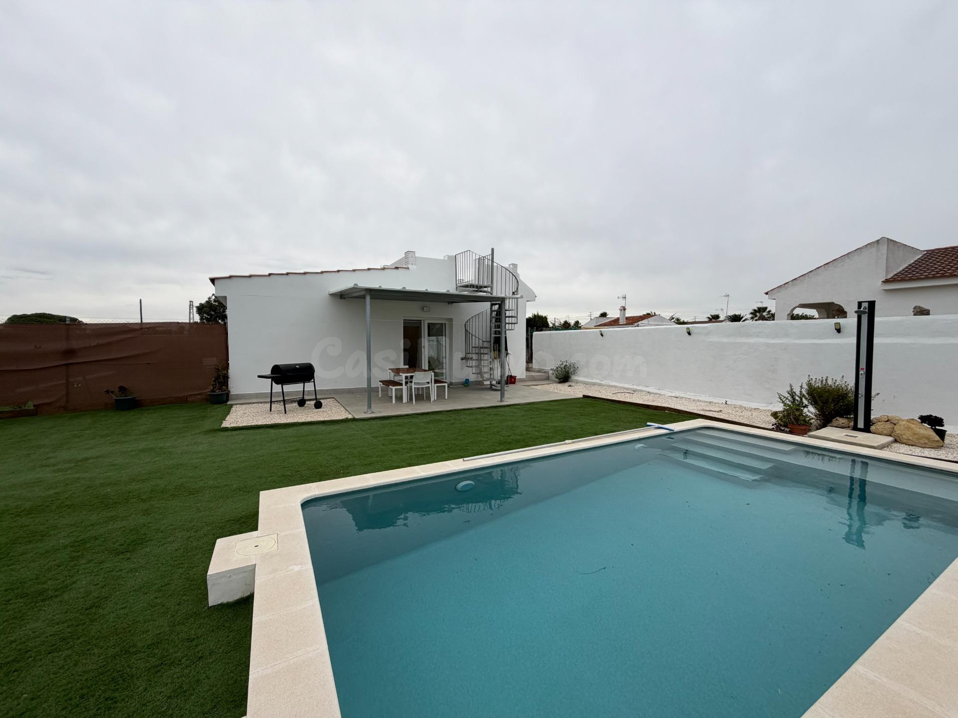 Os presentamos este espectacular terreno con 3 CASAS CONSTRU - foto 2
