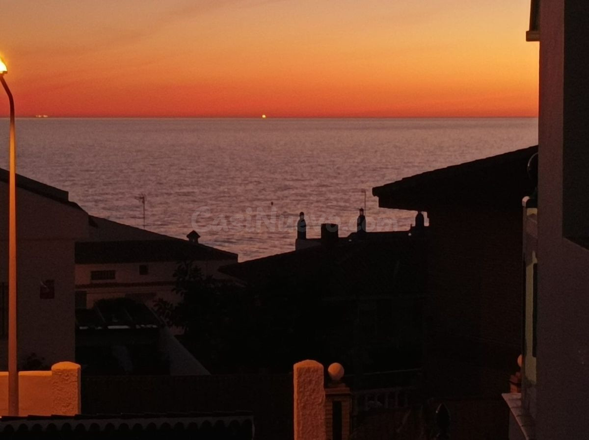 CHALET EN MATALASCAÑAS, HUELVA. MENOS DE UN MINUTO DEL PASEO