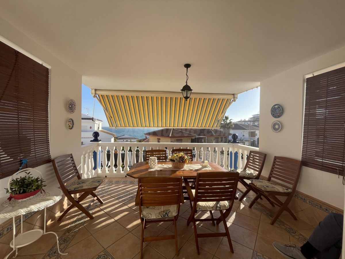 CHALET EN MATALASCAÑAS, HUELVA. MENOS DE UN MINUTO DEL PASEO - foto 5