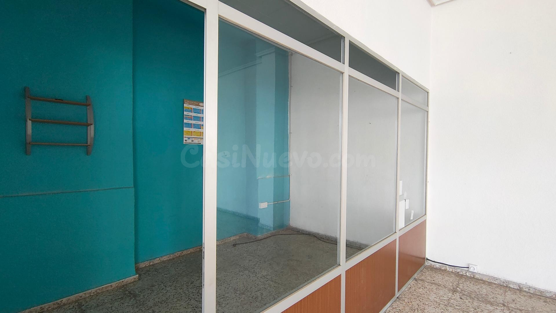 VENTA DE NAVE EN BUENA ZONA DE PASO EN ASPE - foto 4