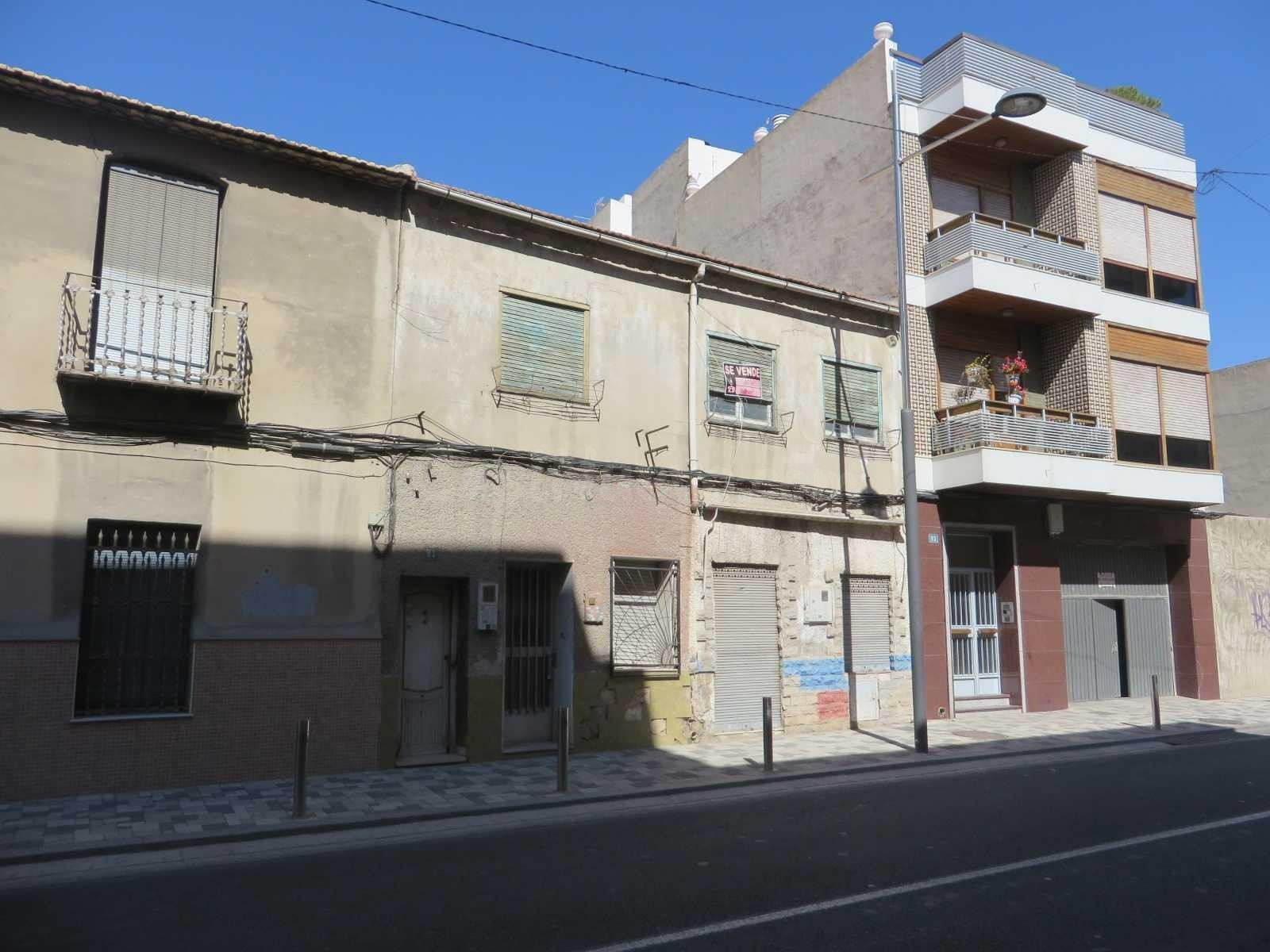 Edificio En Venta Para Inversores En Pleno centro De Albater