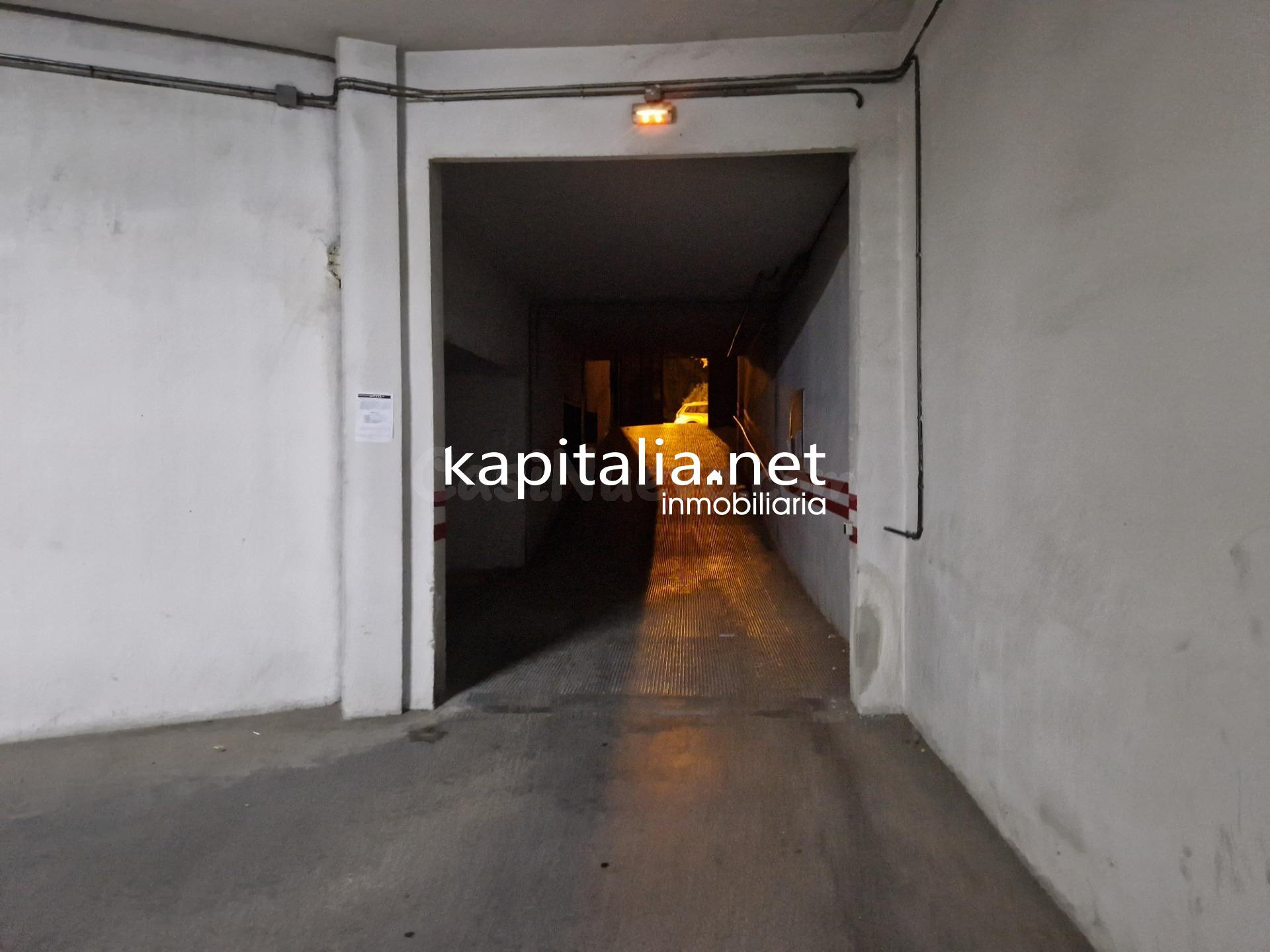 Venta de plaza de parking en zona Almaig Ontinyent - foto 2
