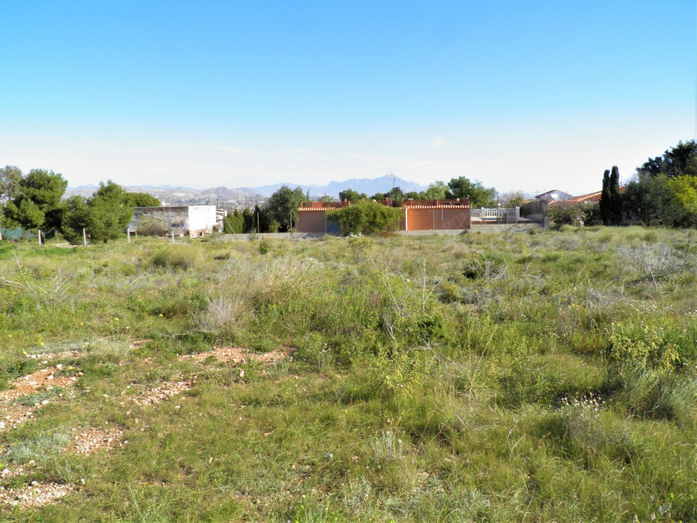 Parcela urbana en venta