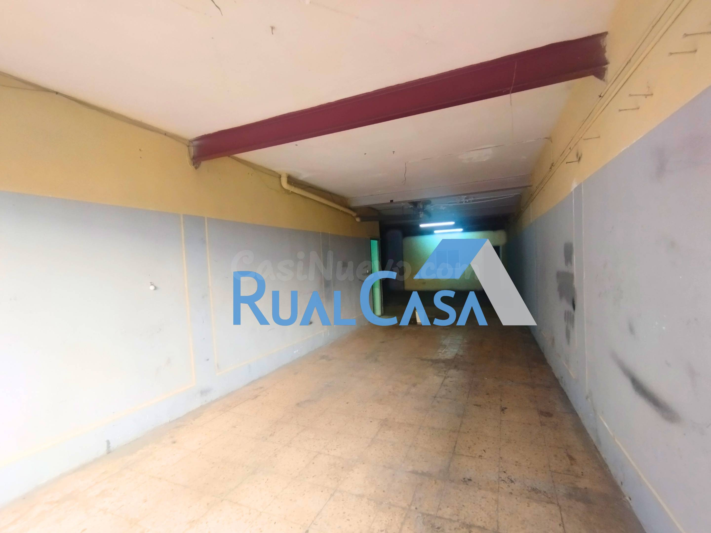 Local Comercial de 110 m2 en Carolinas Bajas Ideal para Taller o Negocio Profesional