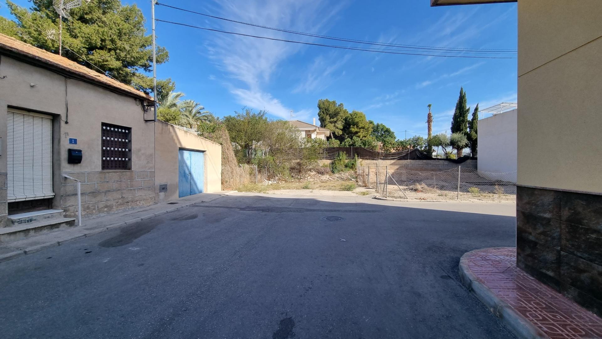 ✨ OPORTUNIDAD ÚNICA: SOLAR URBANO DE 360 M2 EN EL CORAZÓN DE - foto 4