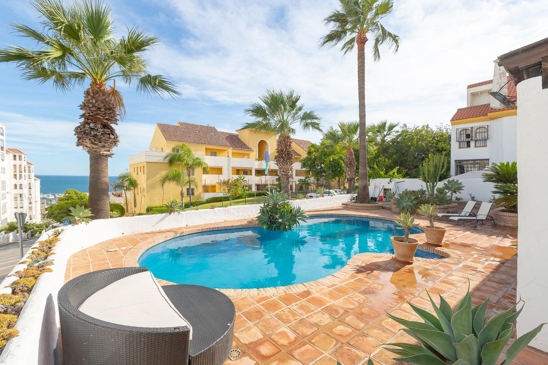 Casa en venta en Estepona | CABANILLAS REAL ESTATE