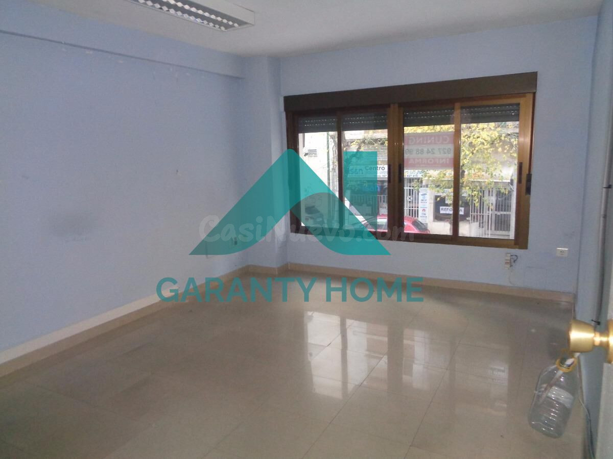 Se alquila o se vende despacho de 150m. en el centro - foto 2
