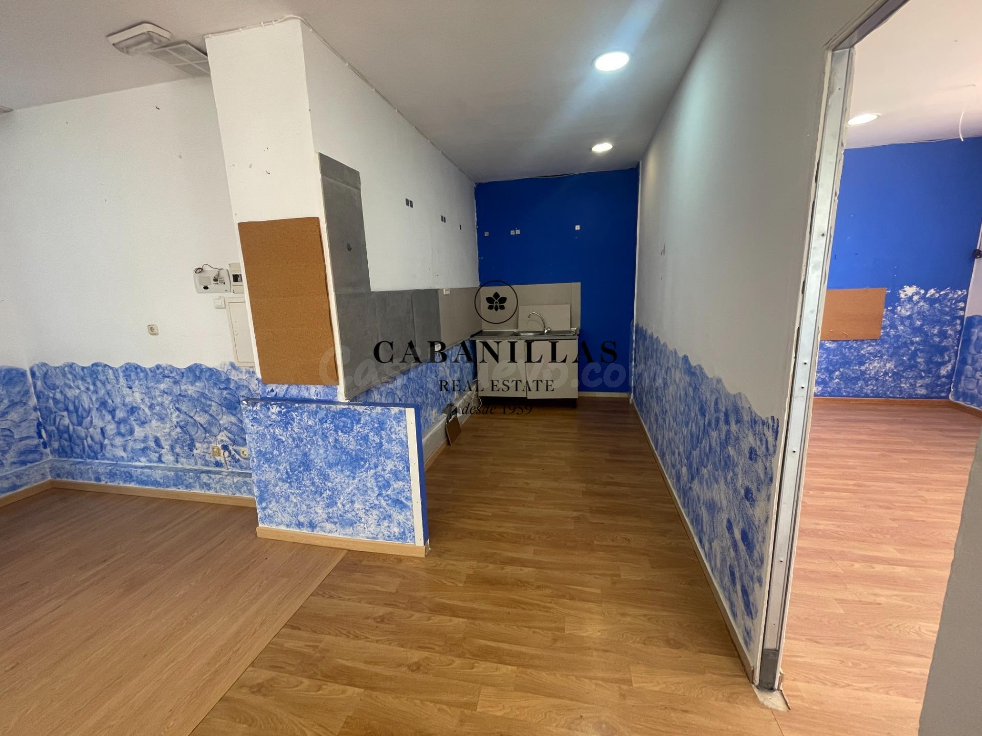 Local comercial en venta en Estepona | CABANILLAS REAL ESTAT - foto 4