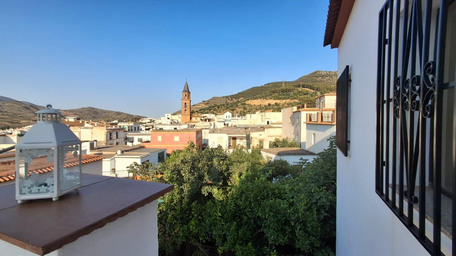 🏡 Chalet en venta en Fondón – Naturaleza, tranquilidad y vistas impresionantes 🌄