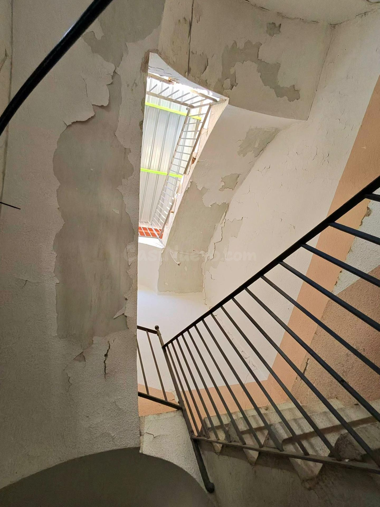 Oportunidad de inversión: remonta de 200 m2 en plena Rambla Principal de Vilanova i la Geltrú - foto 3