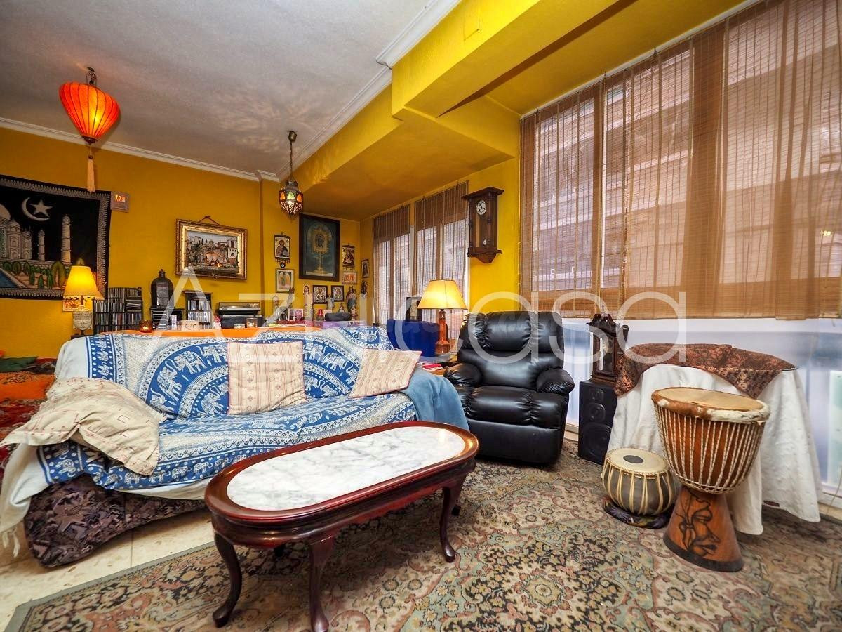 Estupendo piso en venta de 3 dormitorios y 2 baños con patio - foto 5