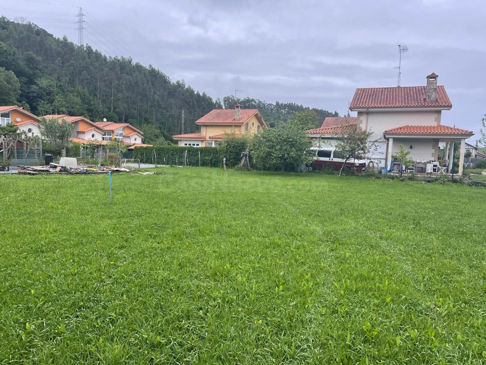 Terreno Urbano en Venta en Gama, Cantabria | Parcela Llana 800m2 | Inmobiliaria en Gama