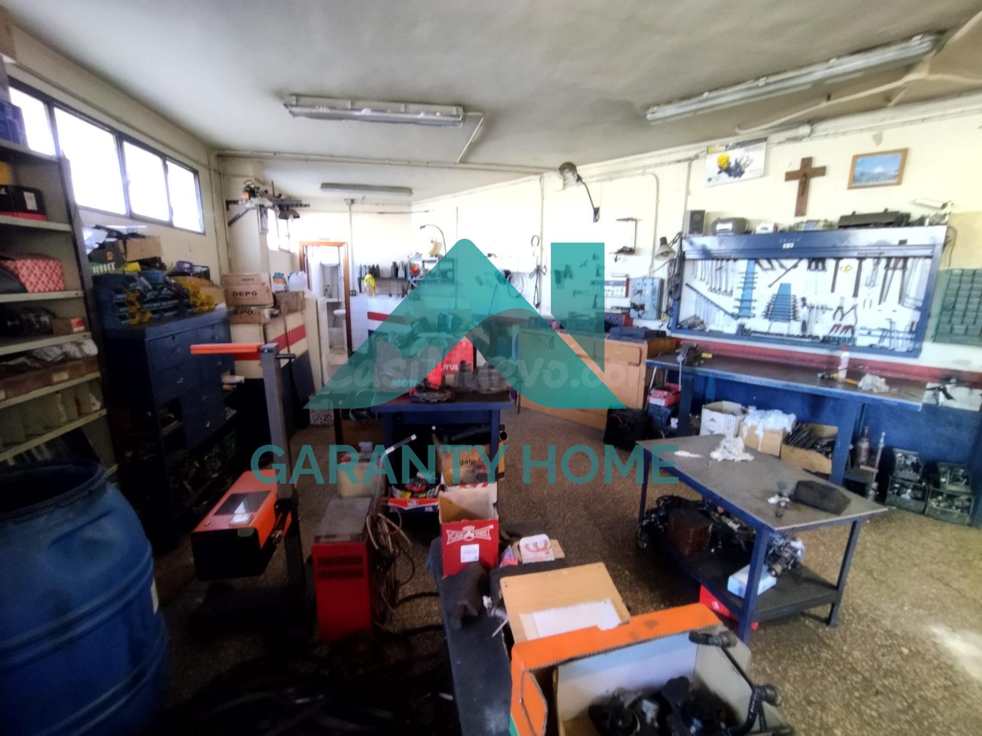 SE VENDE LOCAL COMERCIAL EN ZONA AGUAS VIVAS - foto 5