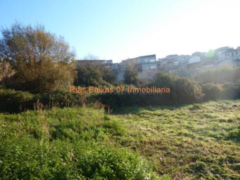 REF 2146 TERRENO 1147 m2 PARA DESARROLLAR LAVADORES (VIGO)