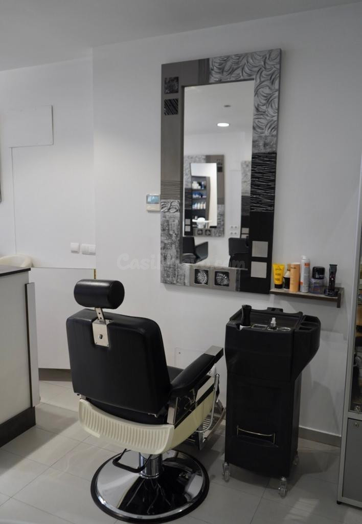 SE TRASPASA SALON DE PELUQUERIA EN AVENIDA SAN JOSE - foto 5