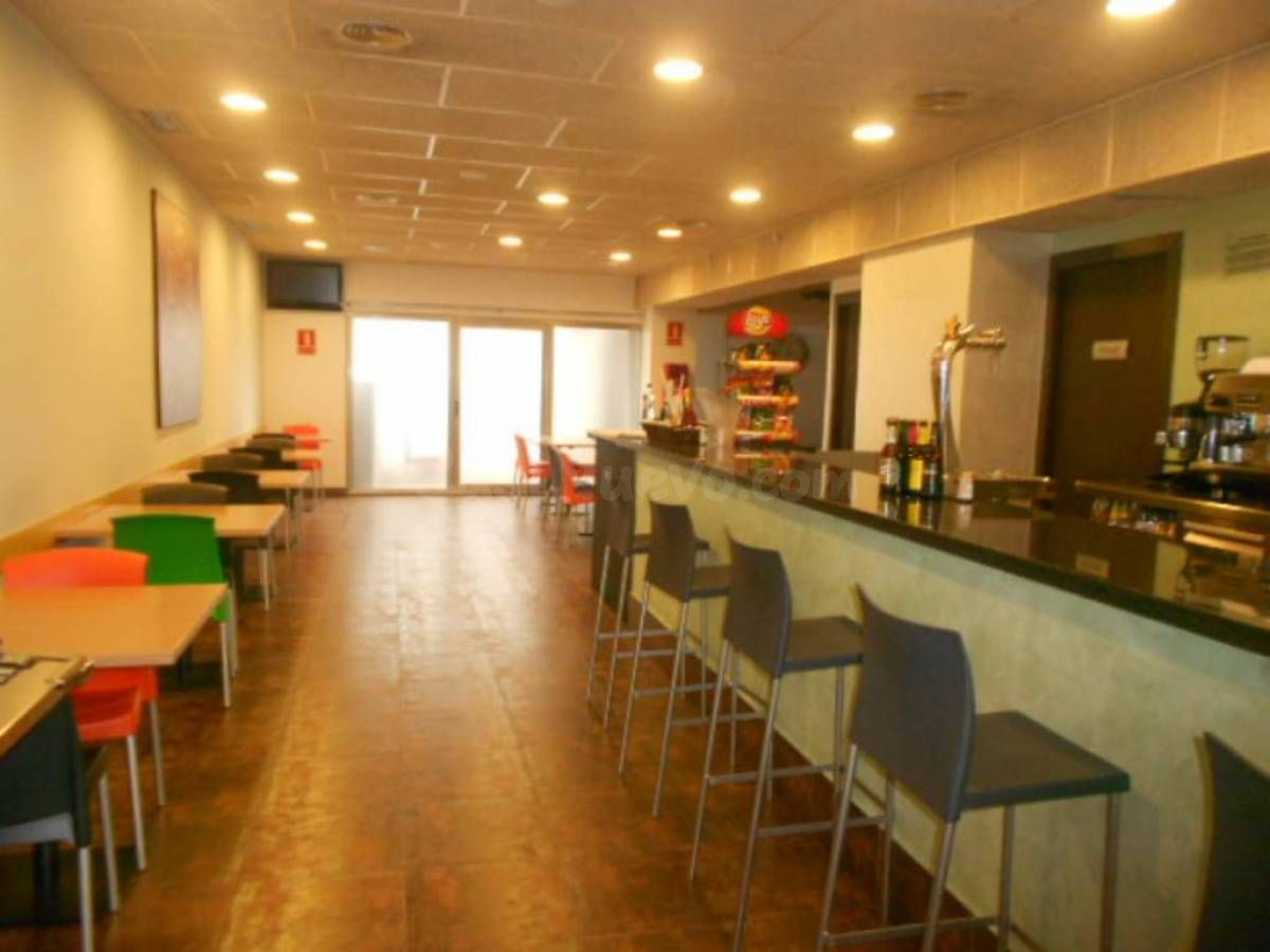 BAR-RESTAURANTE EN ALQUILER CON TRASPASO