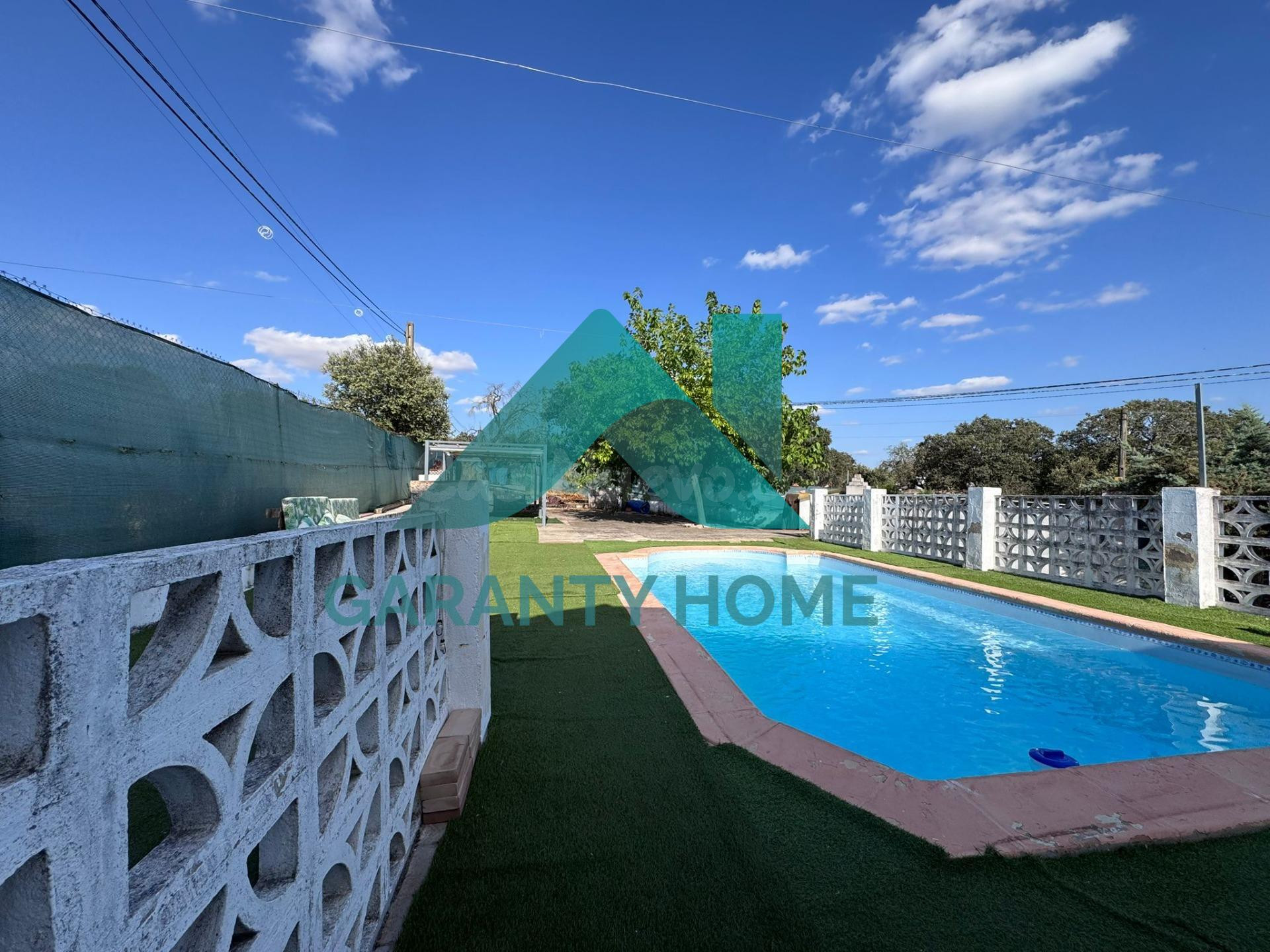 SE VENDE Encantadora Casa de Campo en ZONA PANTANO VALDESALO