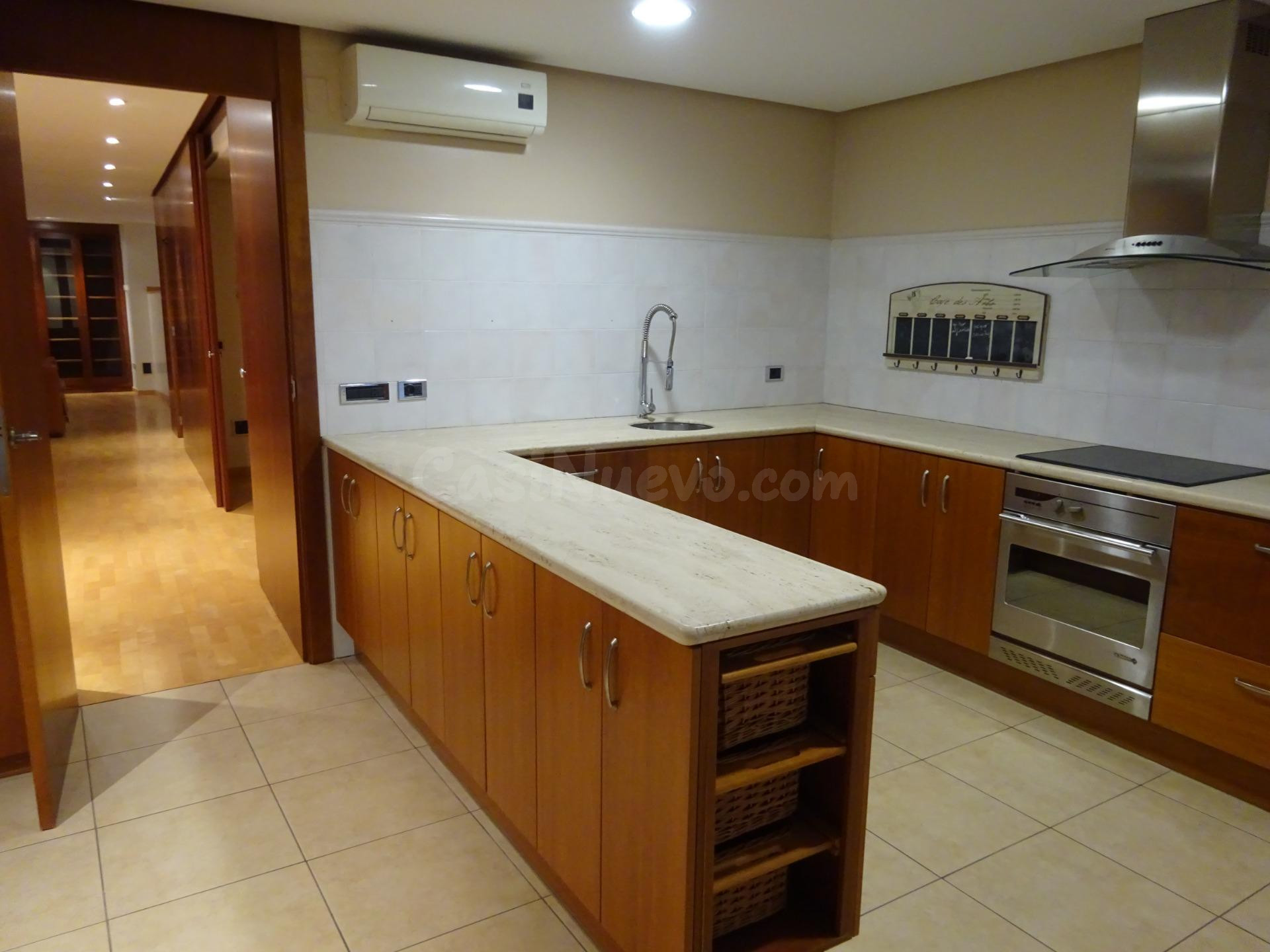 ATICO DUPLEX CON ASCENSOR Y GARAJE EN ZONA CENTRO - foto 2